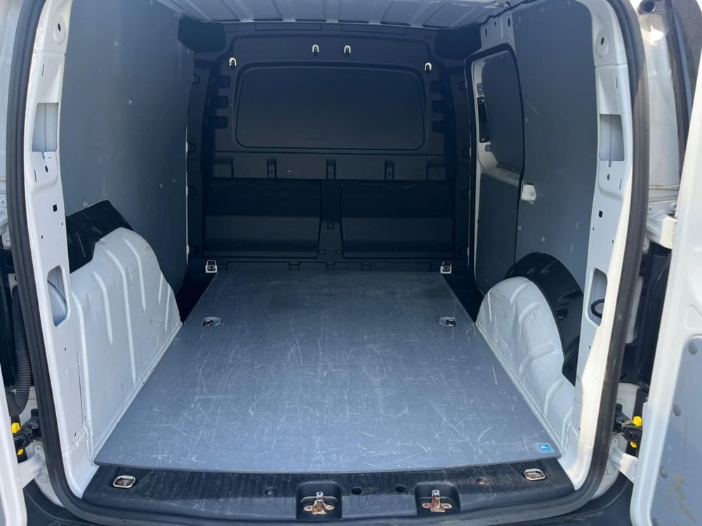 Volkswagen Veicoli Commerciali Caddy usata a Milano (10)