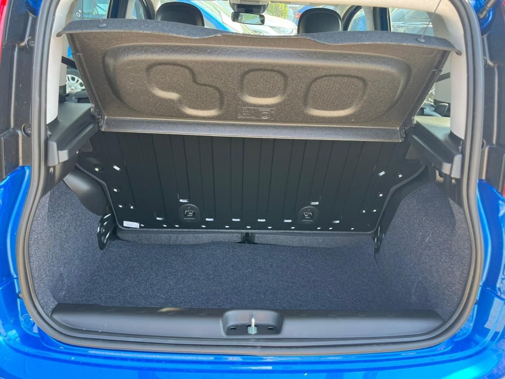 Fiat Panda Cross nuova a Milano (10)