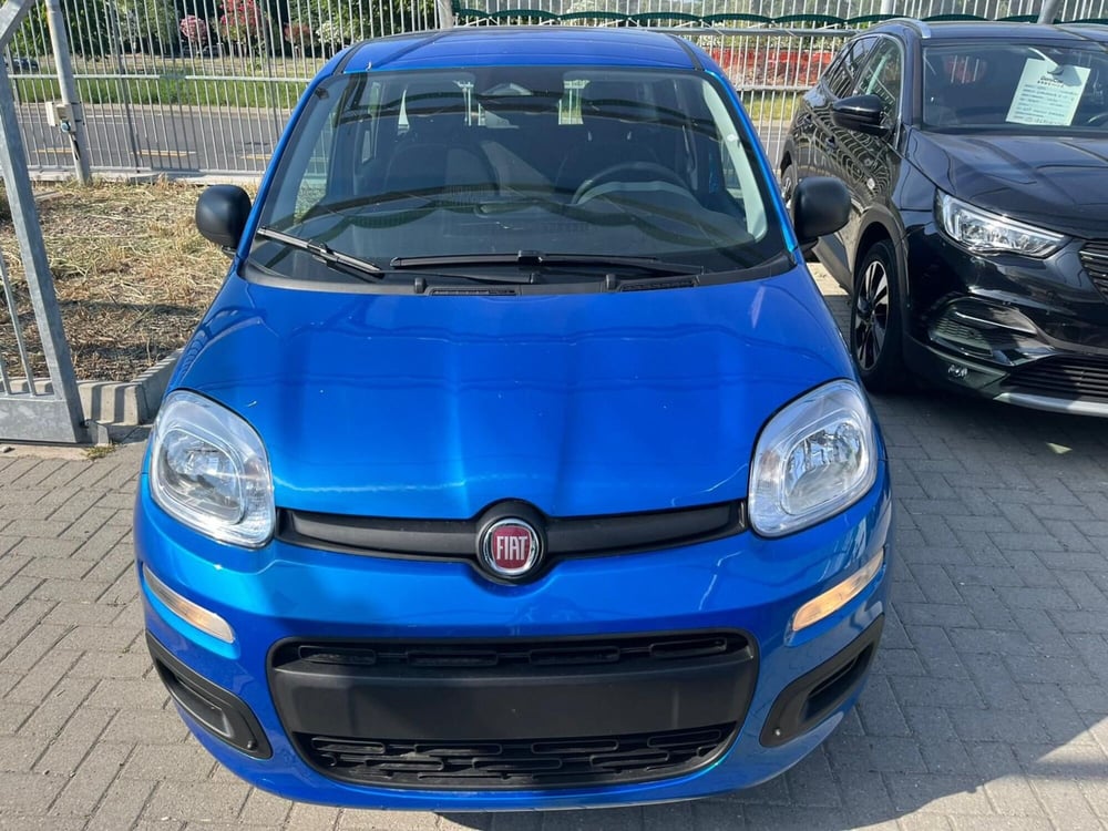 Fiat Panda Cross nuova a Milano (2)