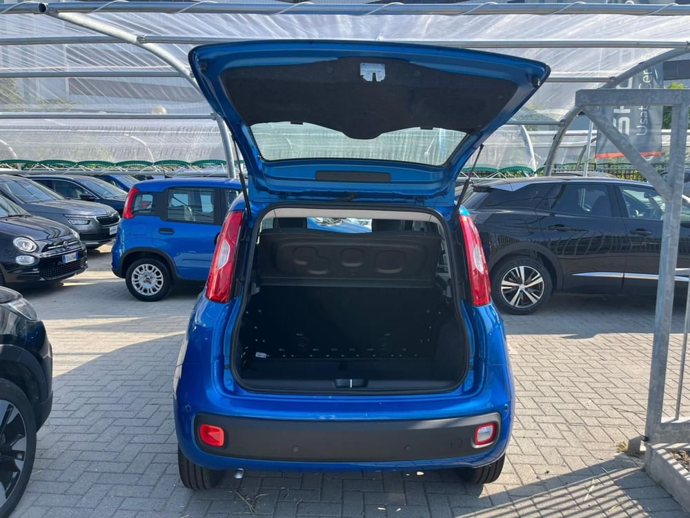 Fiat Panda Cross nuova a Milano (9)