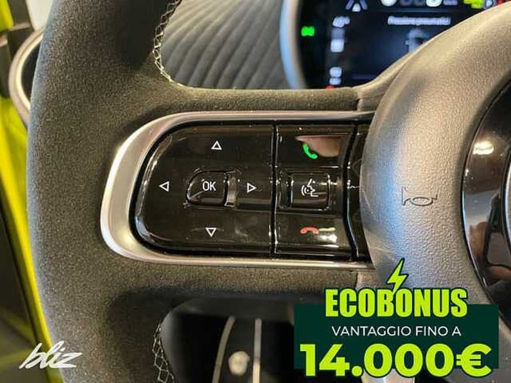 Abarth 500e nuova a Udine (16)