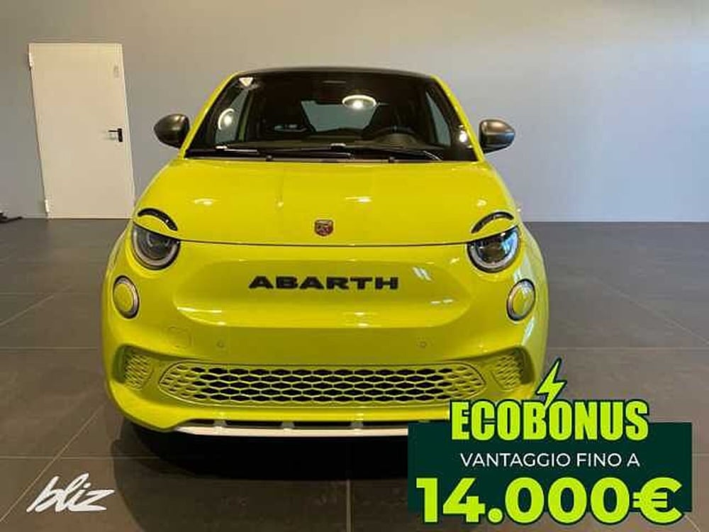 Abarth 500e nuova a Udine (8)