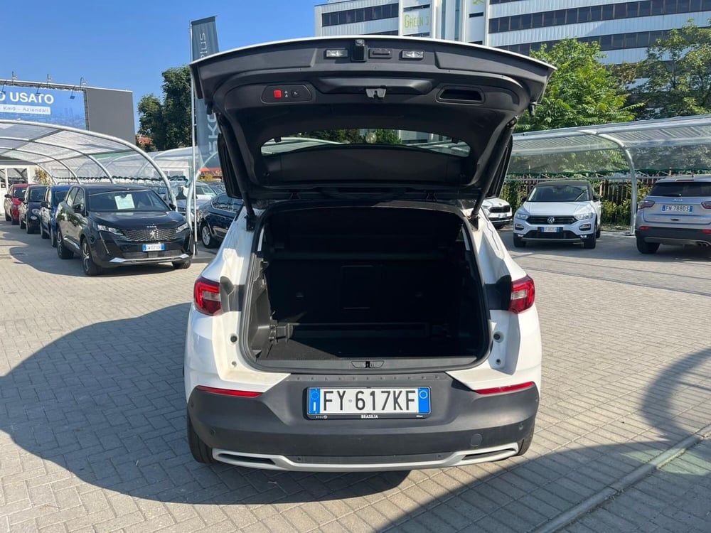 Opel Grandland usata a Milano (9)