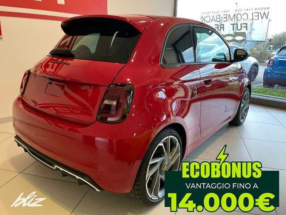 Abarth 500e nuova a Udine (2)