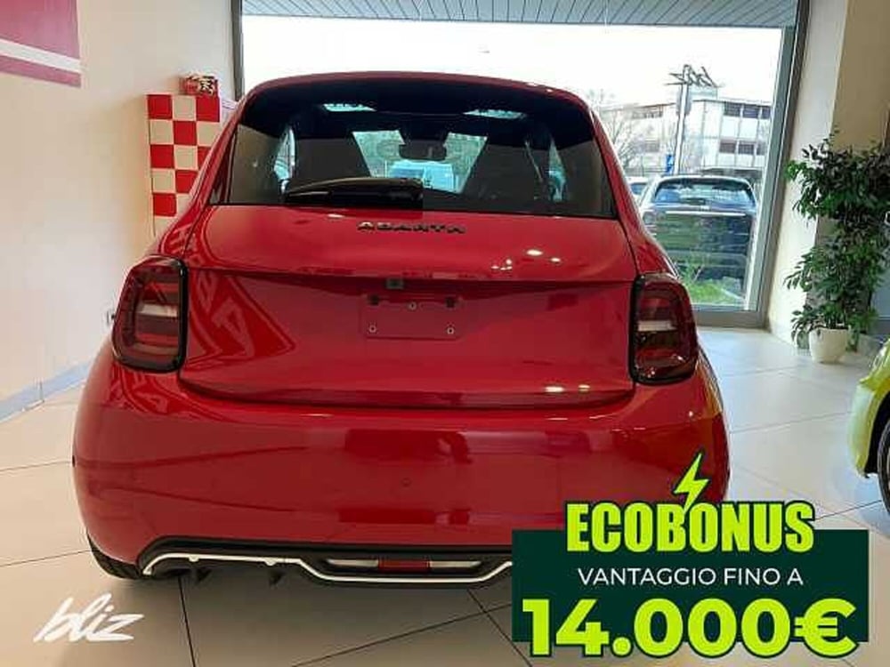 Abarth 500e nuova a Udine (3)