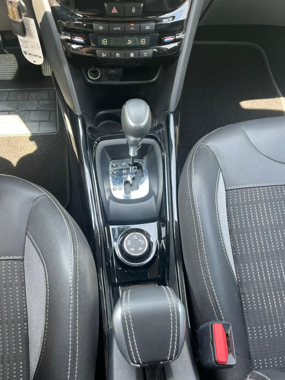 Peugeot 2008 usata a Milano (17)