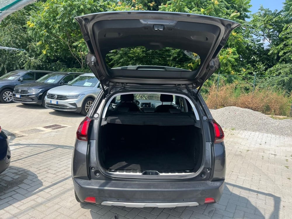Peugeot 2008 usata a Milano (9)