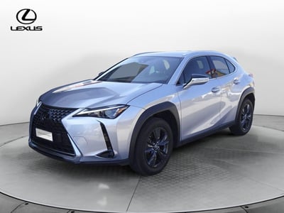 Lexus UX Hybrid Urban del 2023 usata a Montebelluna