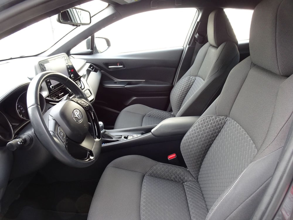 Toyota Toyota C-HR usata a Treviso (10)