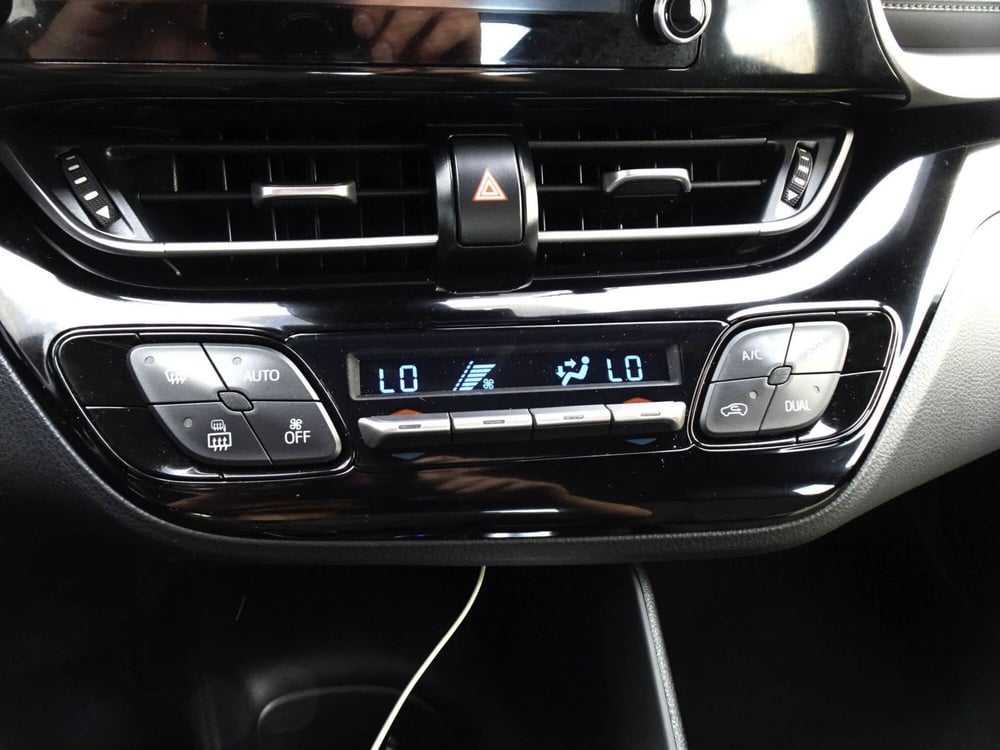 Toyota Toyota C-HR usata a Treviso (18)