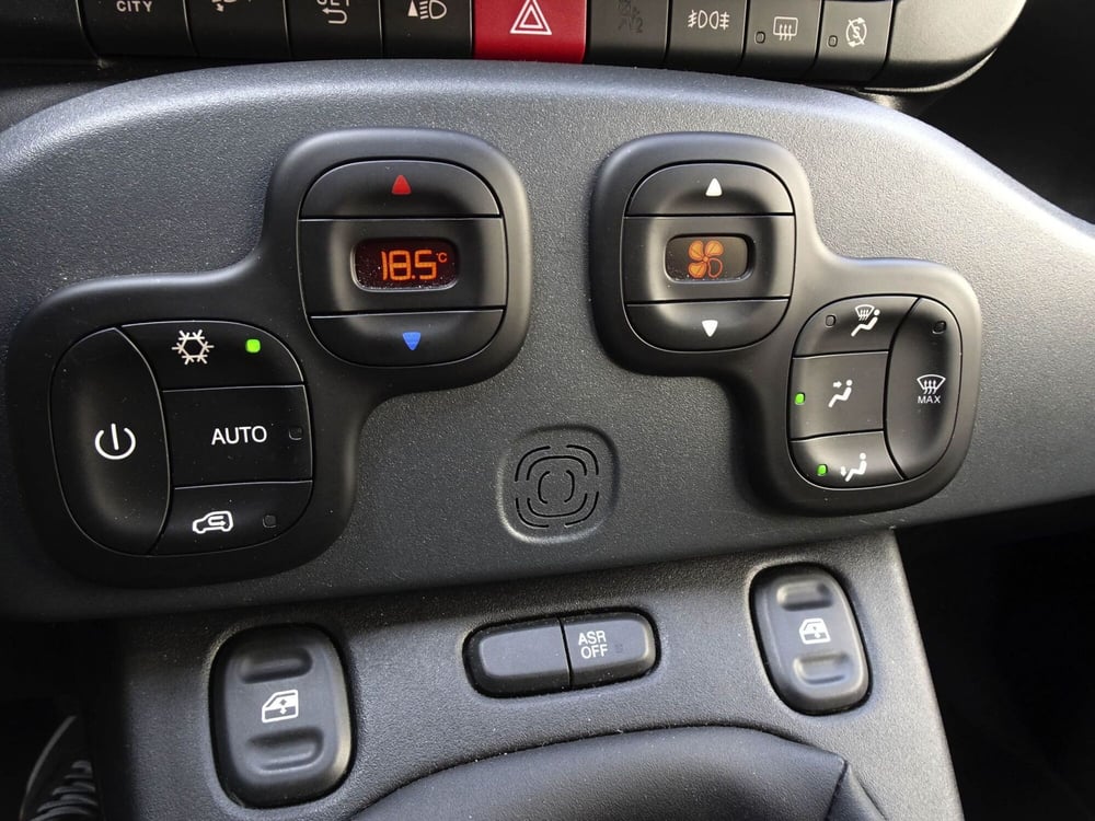 Fiat Panda Cross usata a Treviso (18)