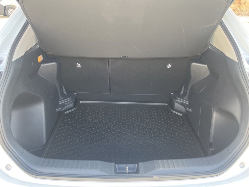Toyota Yaris Cross usata a Ragusa (7)