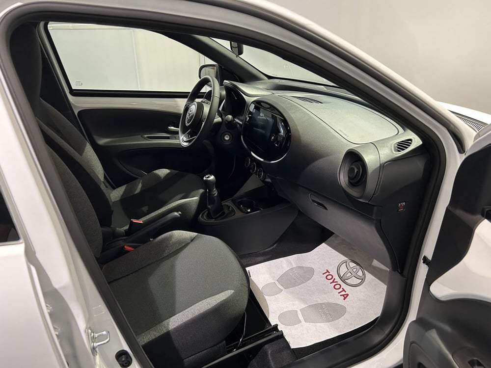 Toyota Aygo X nuova a Milano (11)