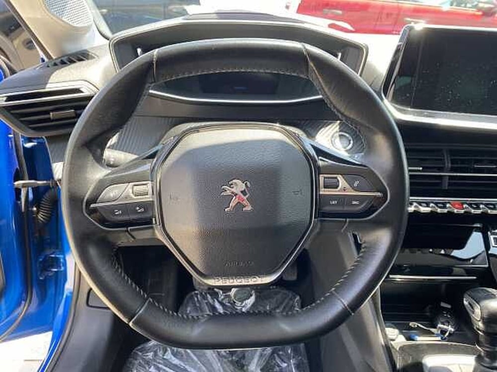 Peugeot 208 usata a Catania (10)