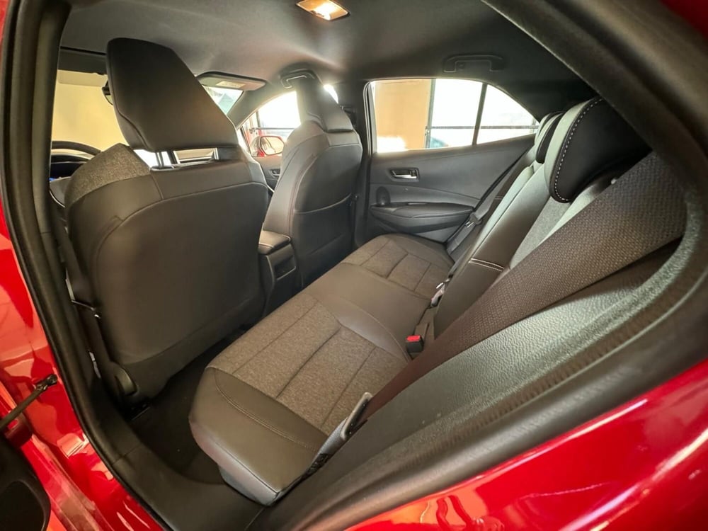 Toyota Corolla nuova a Modena (14)