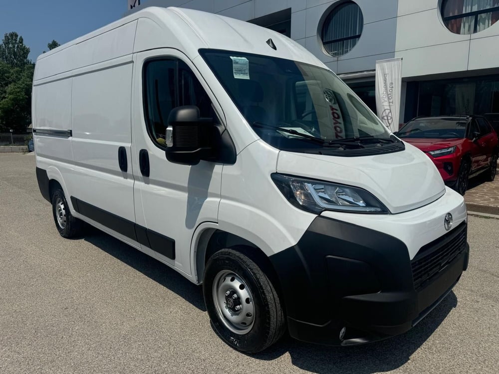 Toyota Proace Max Furgone nuova a Modena (3)