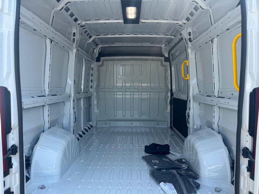 Toyota Proace Max Furgone nuova a Modena (9)