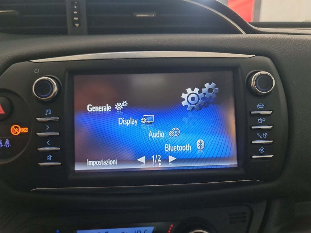 Toyota Yaris usata a Bologna (17)