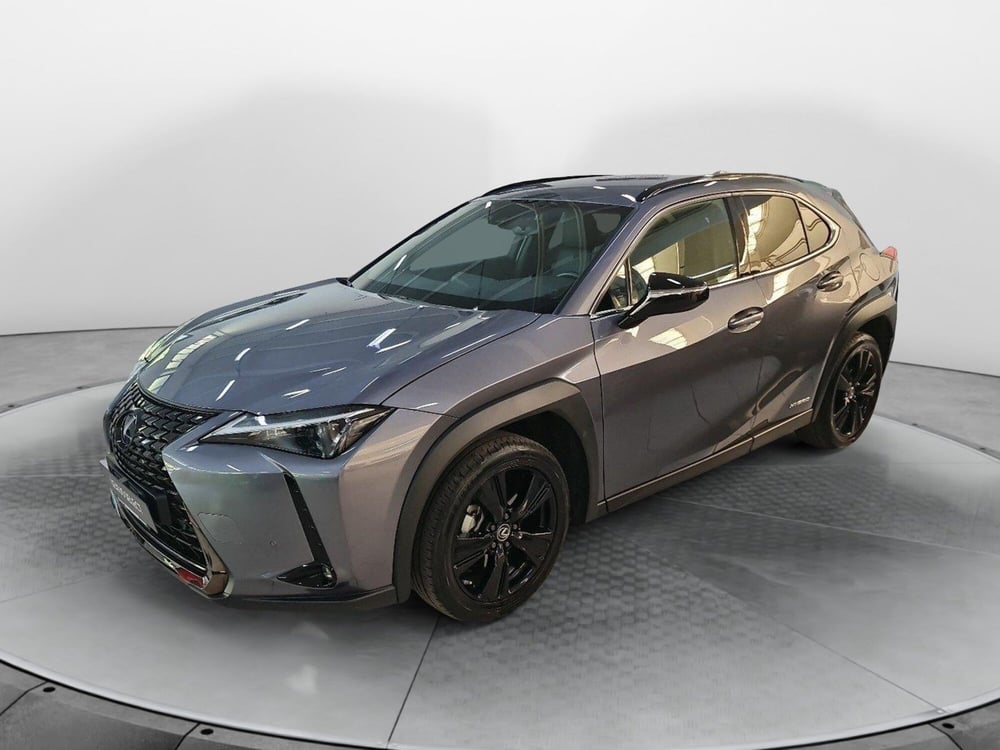Lexus UX usata a Bologna