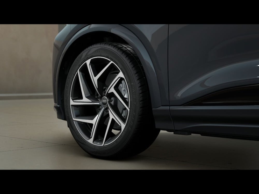 Audi Q6 Sportback nuova a Livorno (6)