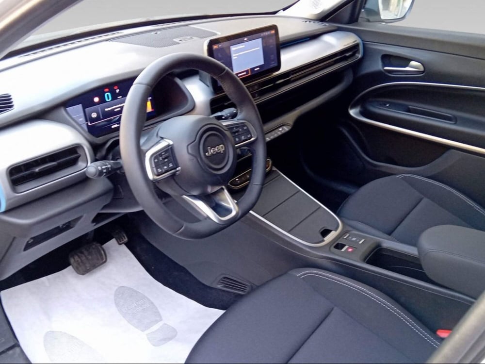 Jeep Avenger usata a Firenze (9)