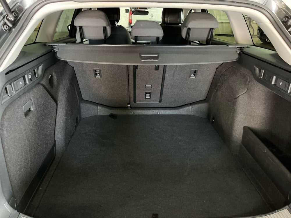 Skoda Superb usata a Lecce (8)