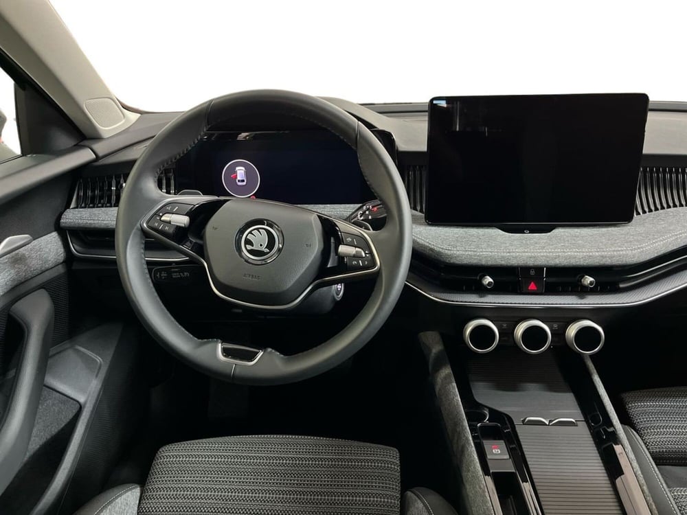 Skoda Superb usata a Lecce (9)
