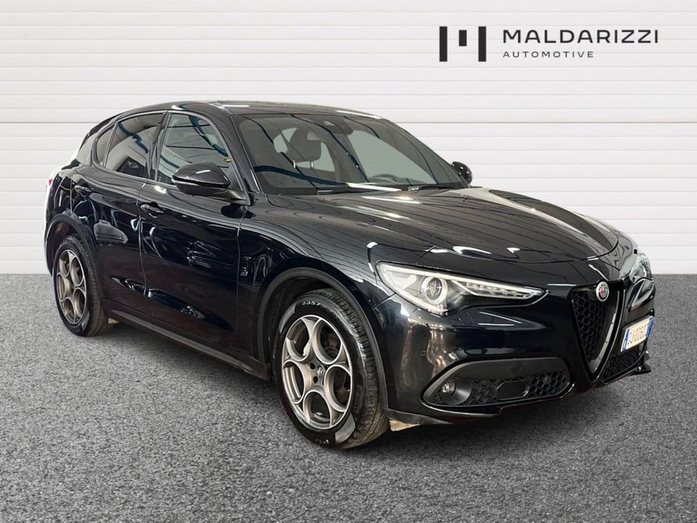 Alfa Romeo Stelvio usata a Bari