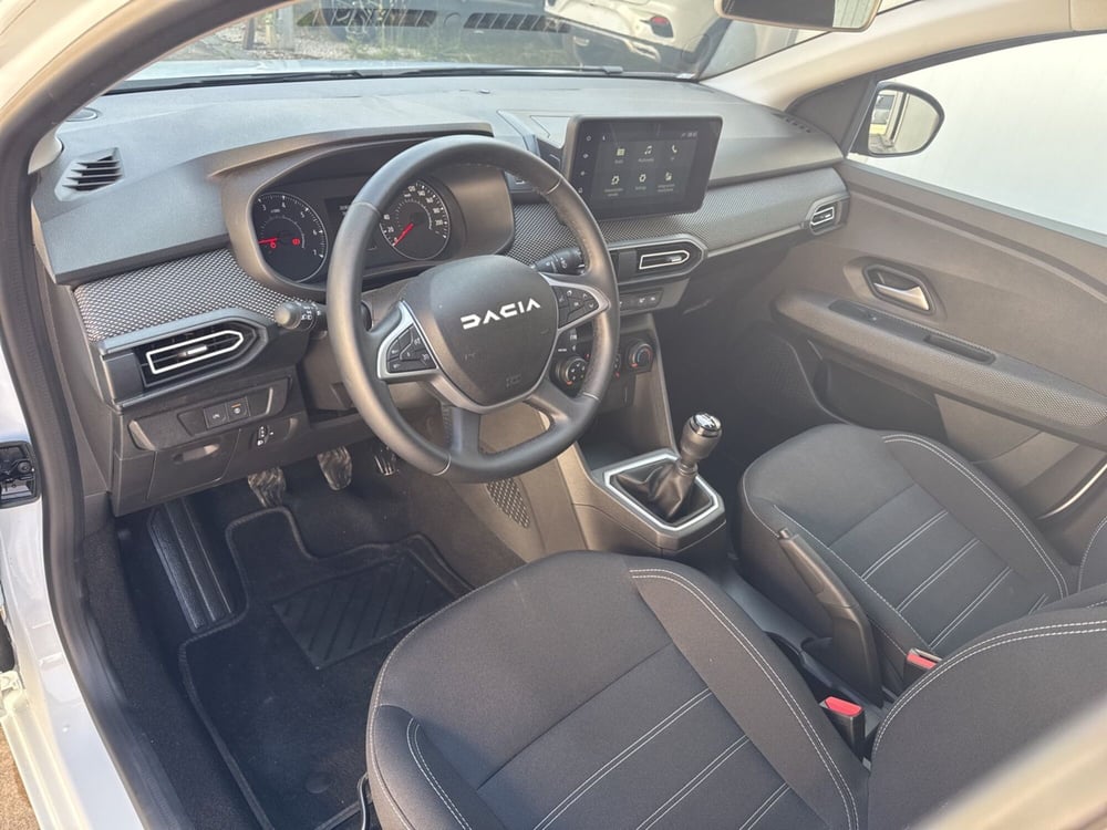 Dacia Sandero usata a Ferrara (10)