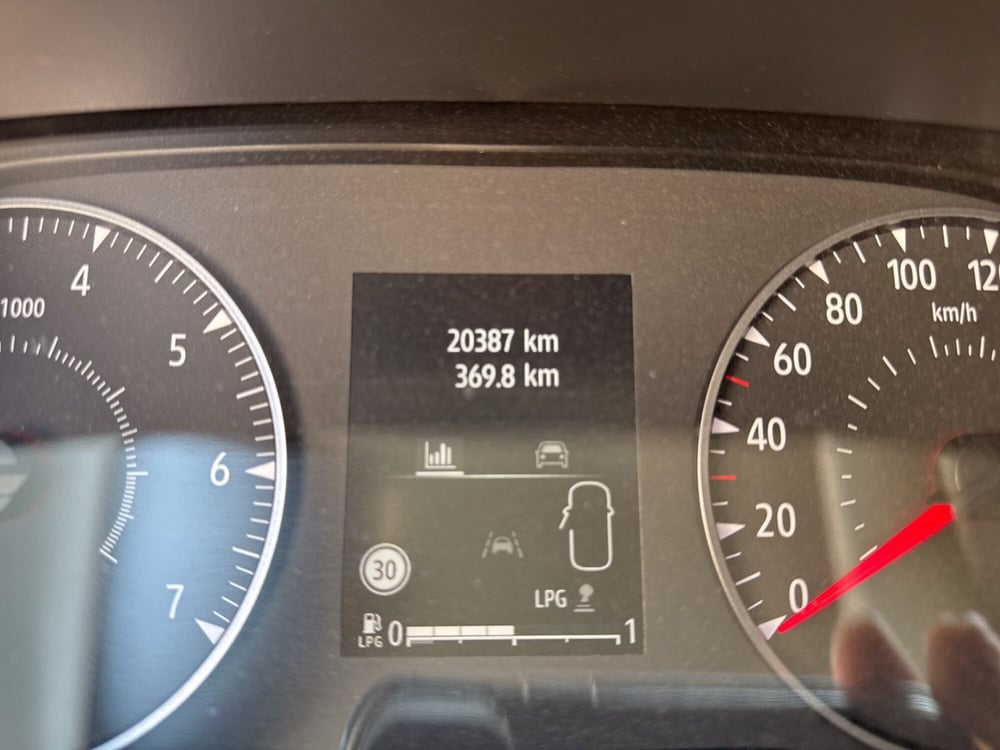 Dacia Sandero usata a Ferrara (12)