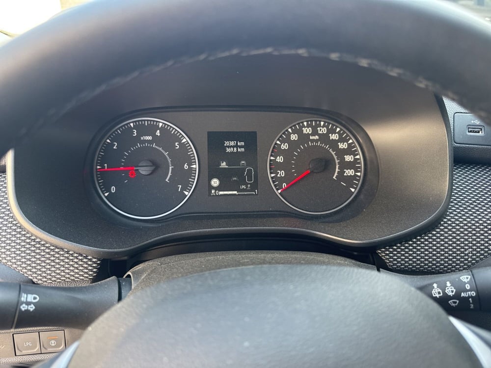 Dacia Sandero usata a Ferrara (13)