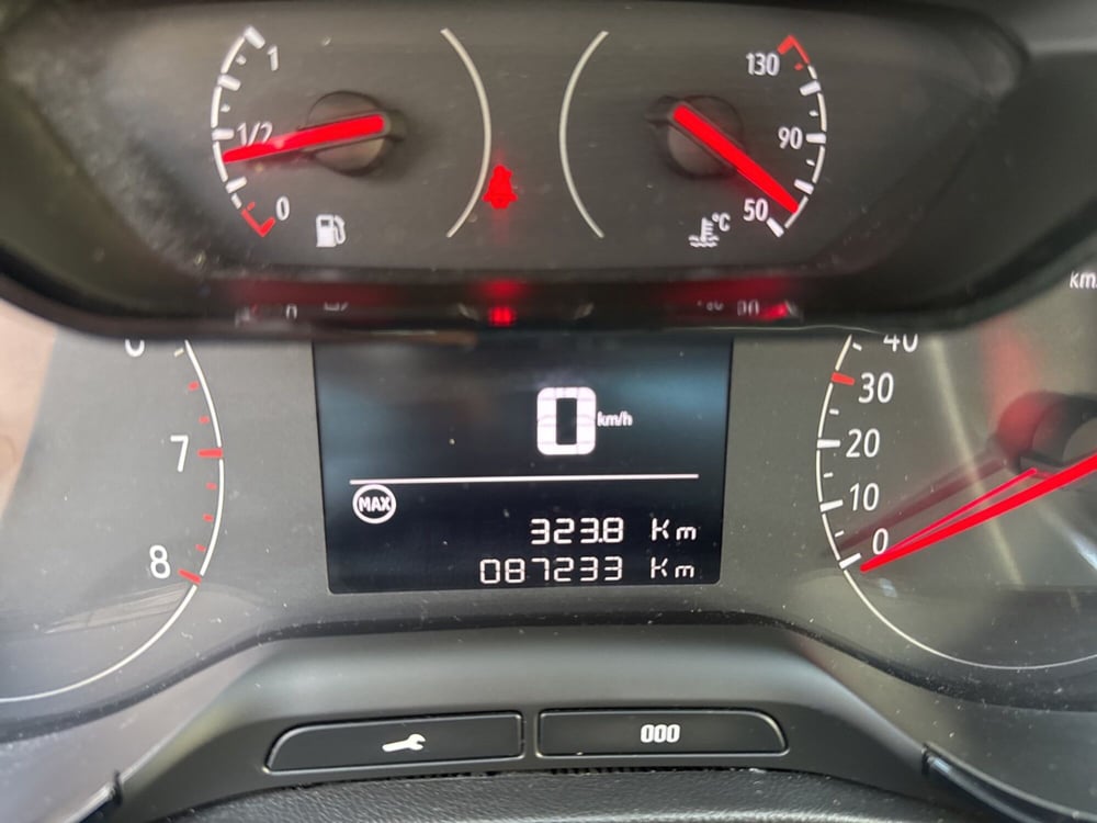 Opel Crossland X usata a Ferrara (11)