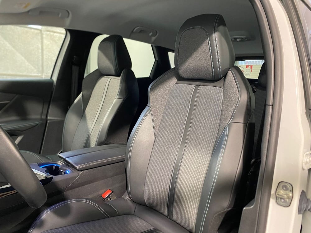 Peugeot 3008 usata a Bari (14)