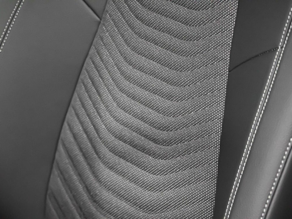 Mercedes-Benz EQA nuova a Rimini (14)
