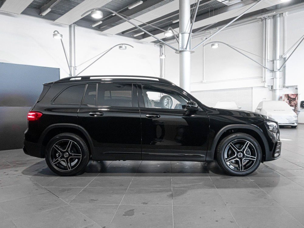 Mercedes-Benz GLB nuova a Rimini (12)