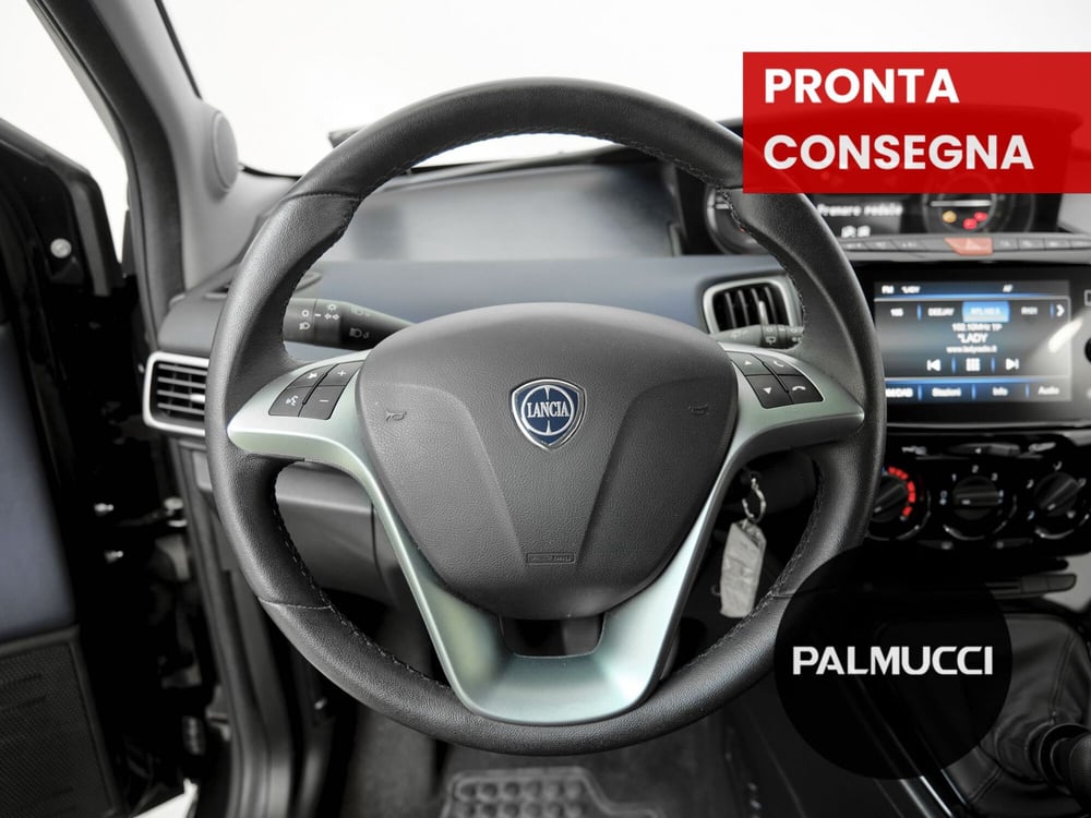 Lancia Ypsilon usata a Prato (17)