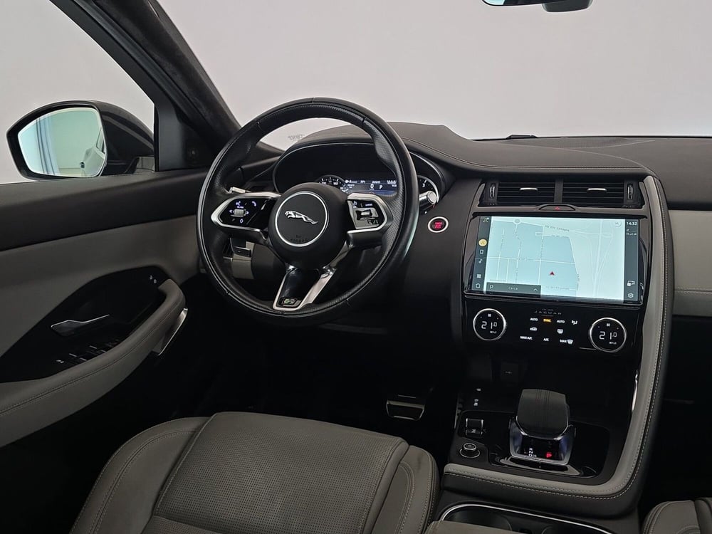 Jaguar E-Pace usata a Alessandria (9)
