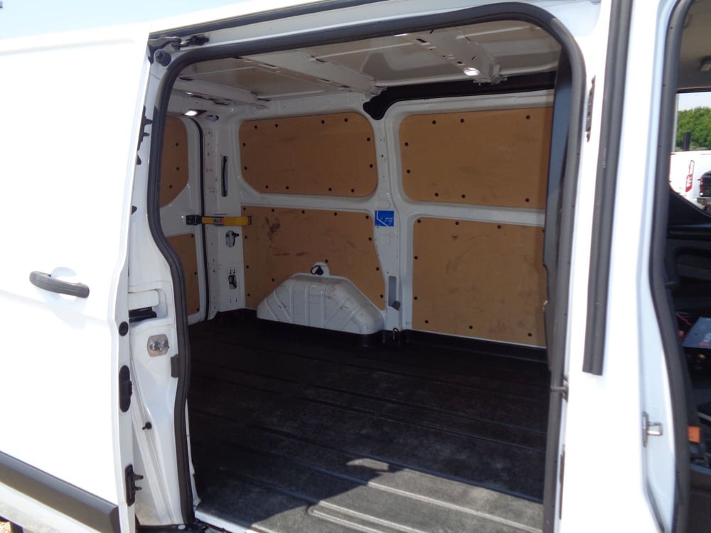 Ford E-Transit Custom Furgone usata a Treviso (13)