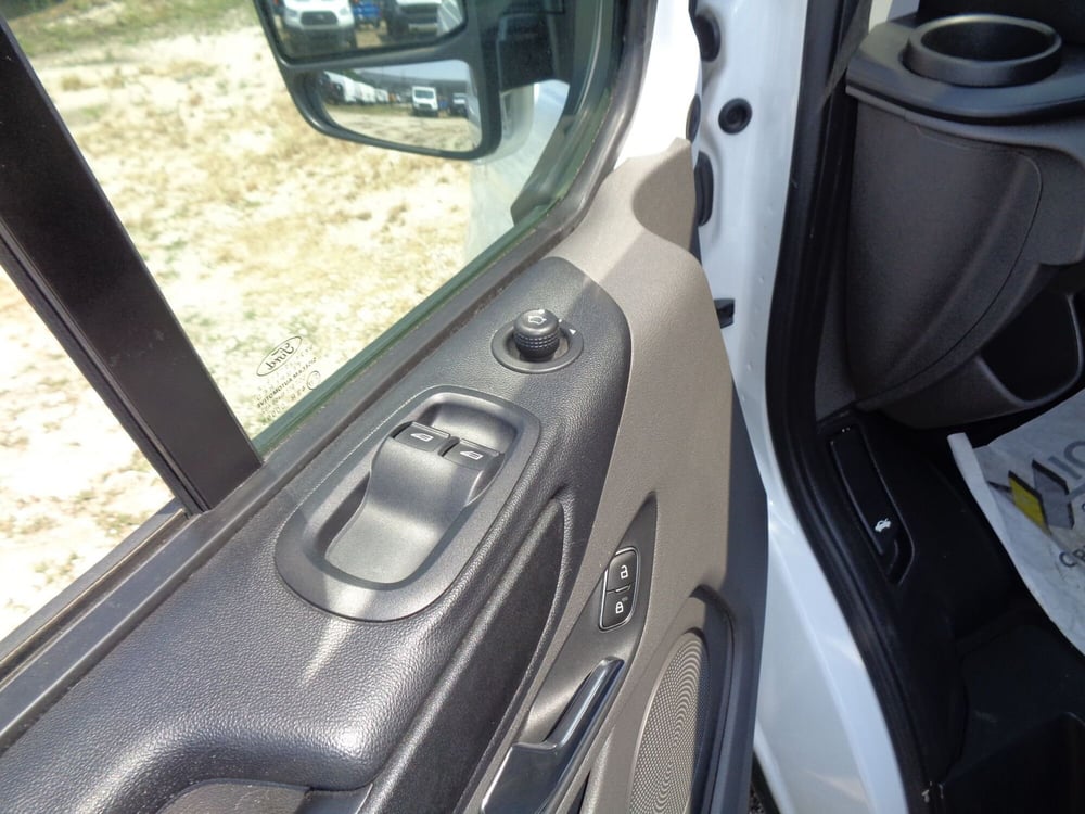 Ford E-Transit Custom Furgone usata a Treviso (7)