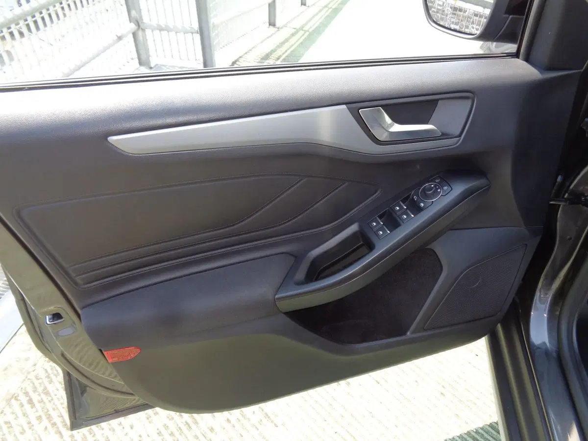 Ford Focus usata a Treviso (8)