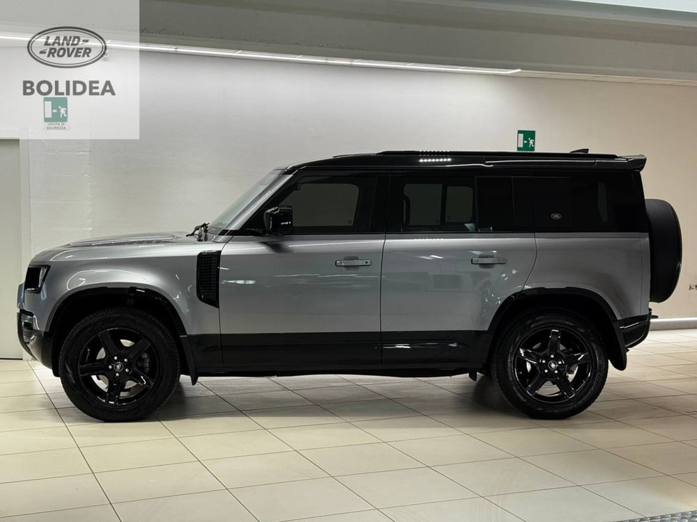 Land Rover Defender usata a Savona (6)