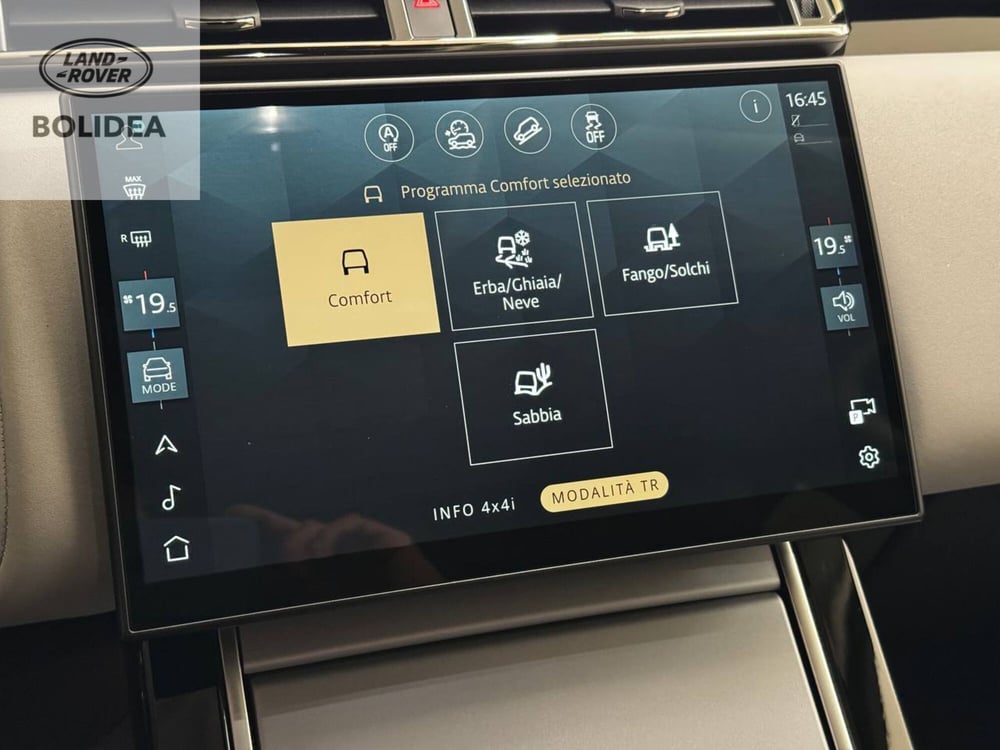 Land Rover Range Rover Velar usata a Savona (17)