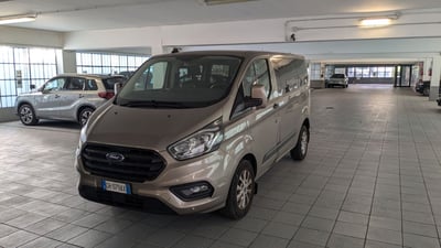 Ford Transit Custom Furgone 320 2.0 EcoBlue Hybrid 130 PC Combi Trend del 2021 usata a Milano