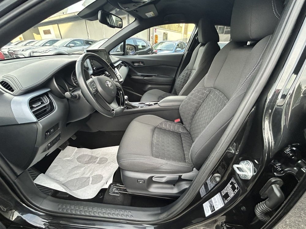 Toyota Toyota C-HR usata a Bergamo (9)