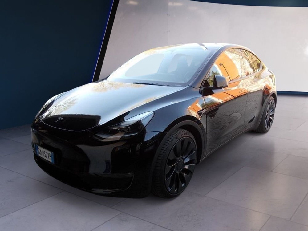 Tesla Model Y usata a Salerno