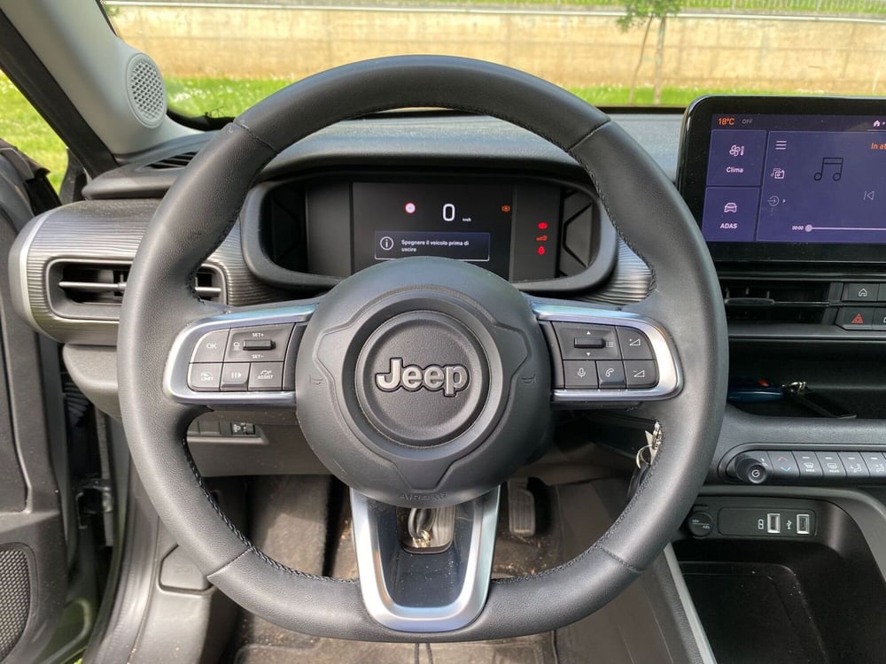 Jeep Avenger usata a Salerno (17)