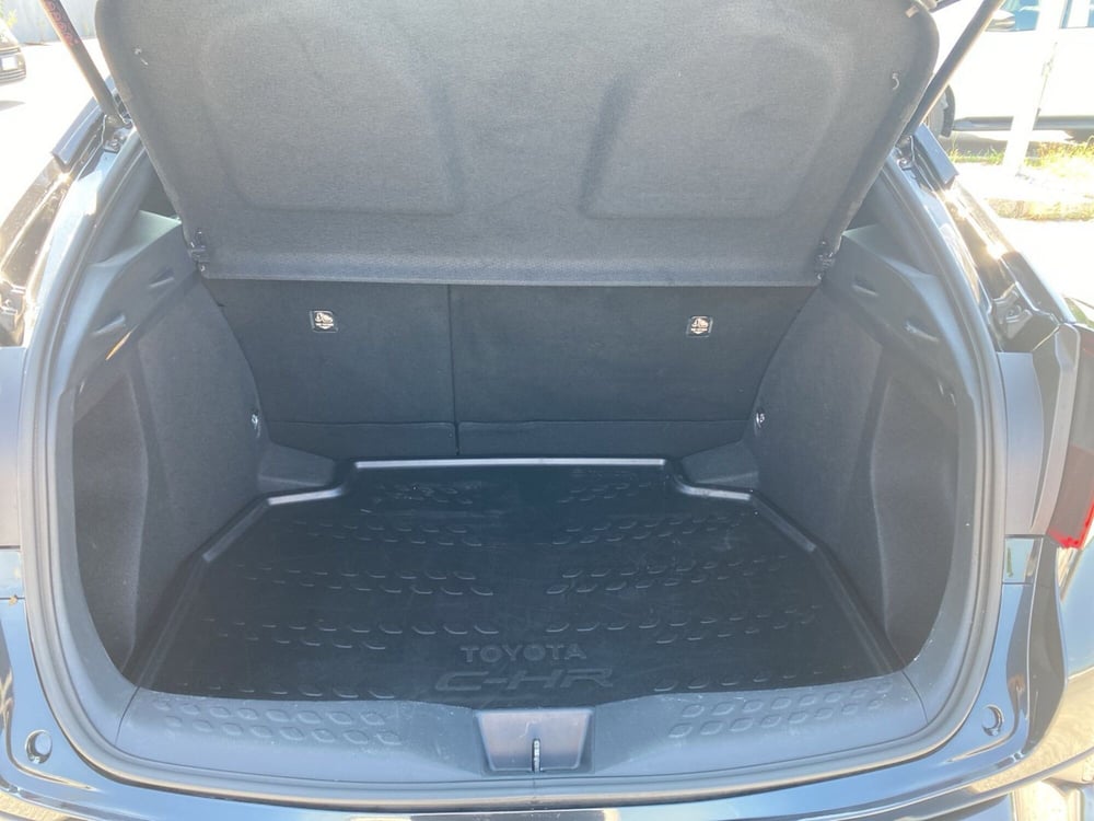 Toyota Toyota C-HR usata a Vicenza (9)