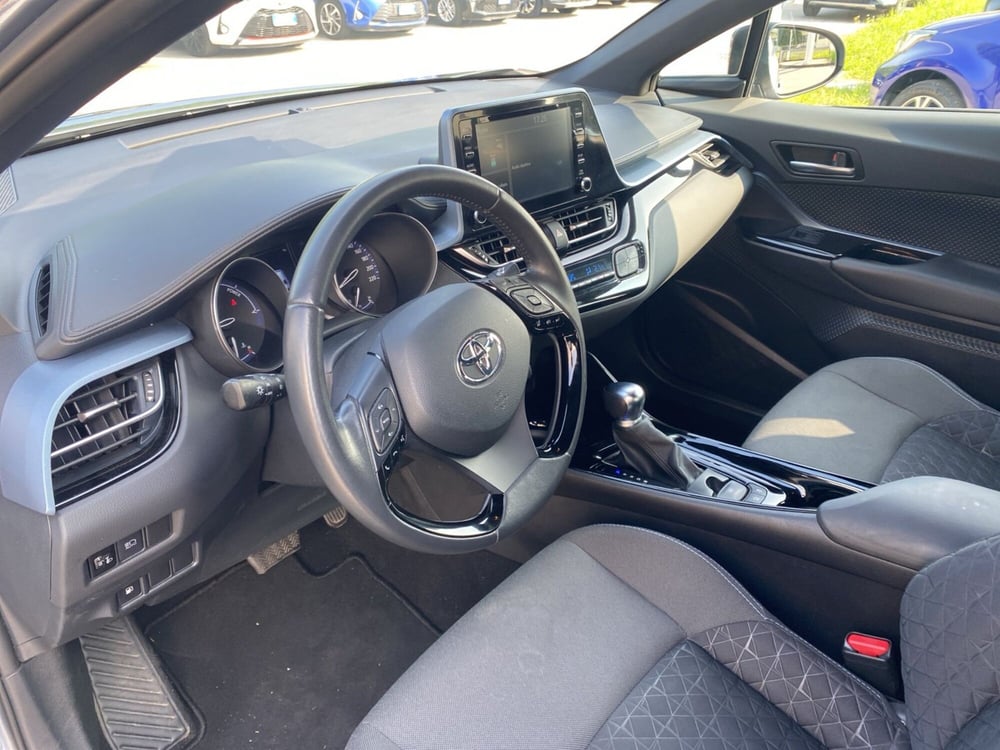Toyota Toyota C-HR usata a Vicenza (12)