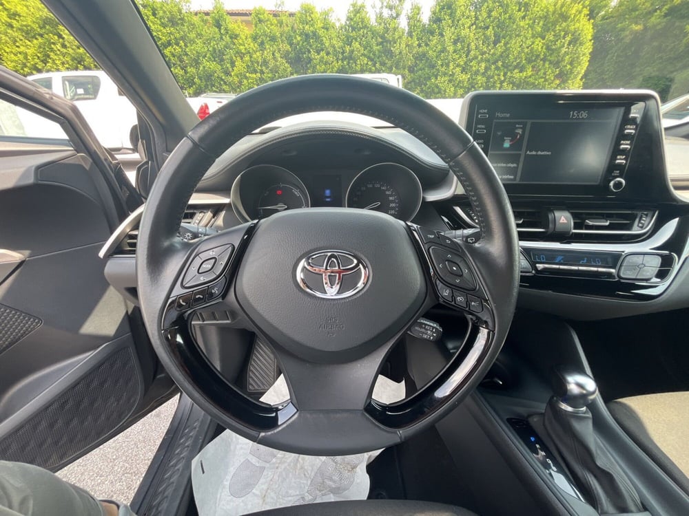 Toyota Toyota C-HR usata a Vicenza (13)