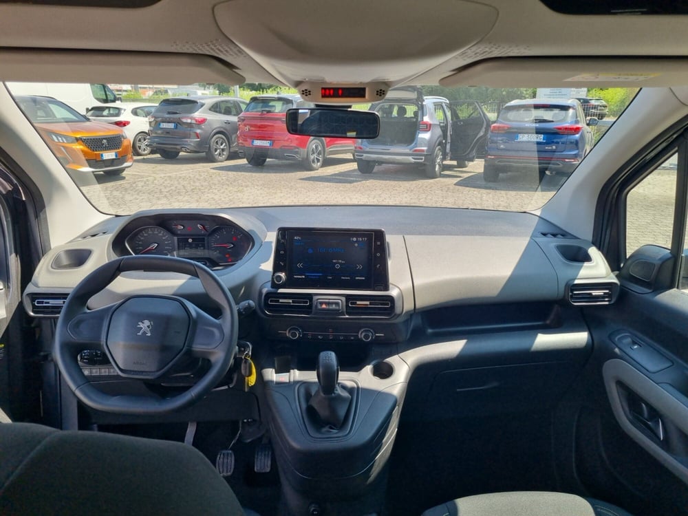 Peugeot Rifter usata a Lucca (12)
